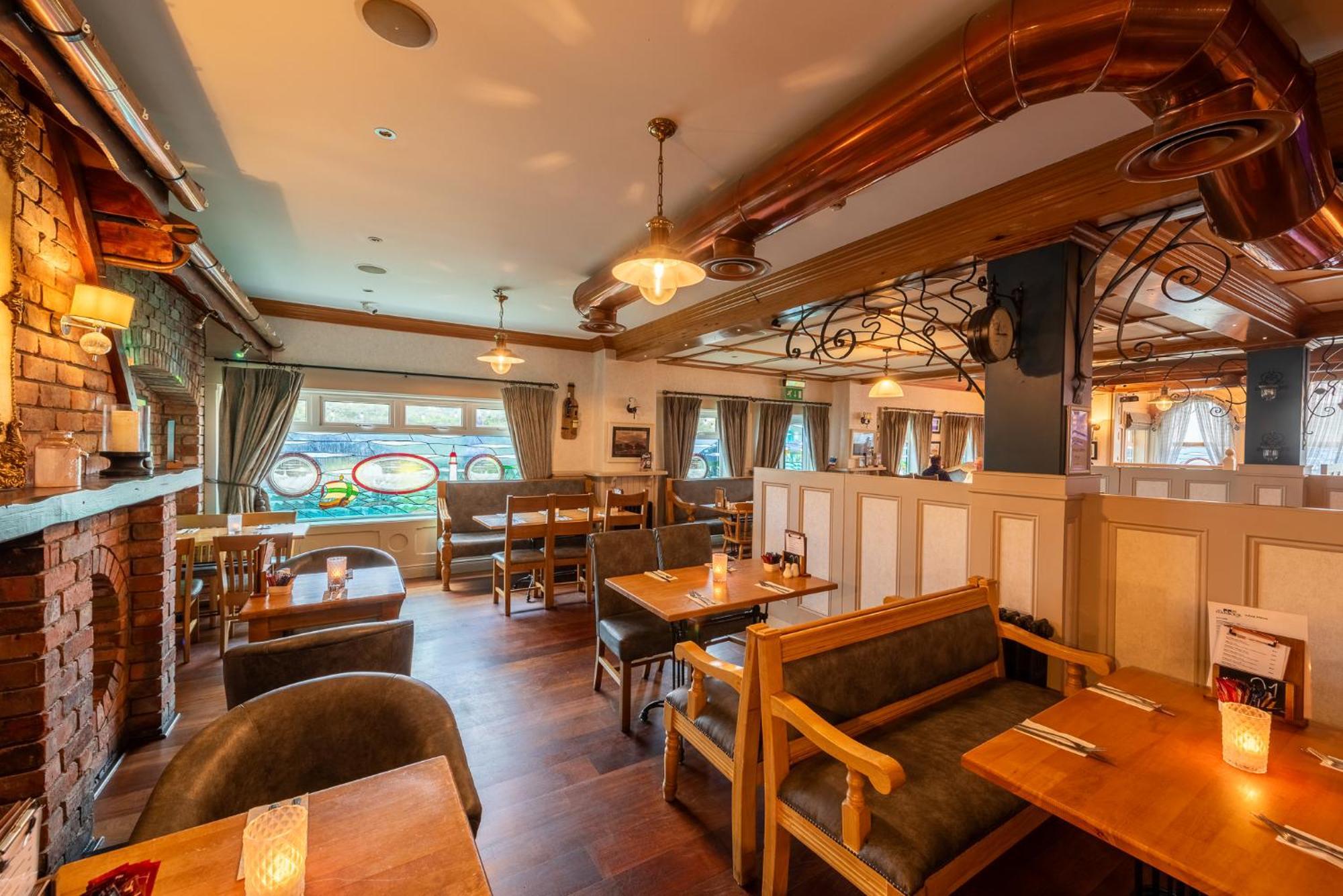 בונקראנה The Harbour Inn מראה חיצוני תמונה